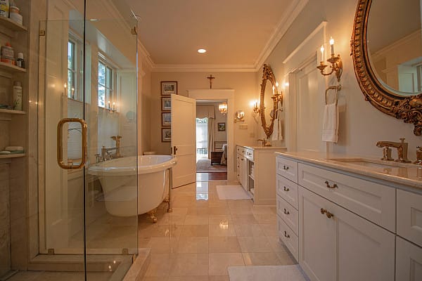 Marble flooring in elegant bathroom